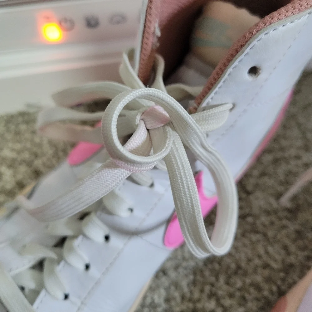 Nike Blazer Mid '77 Sneakers White/Guava Ice/Jade Ice/ Girls Sz 6Y Or  Women 7.5